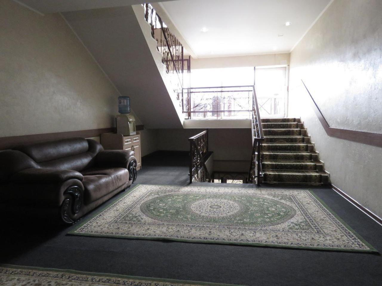 טרז Pride Hotel מראה חיצוני תמונה
