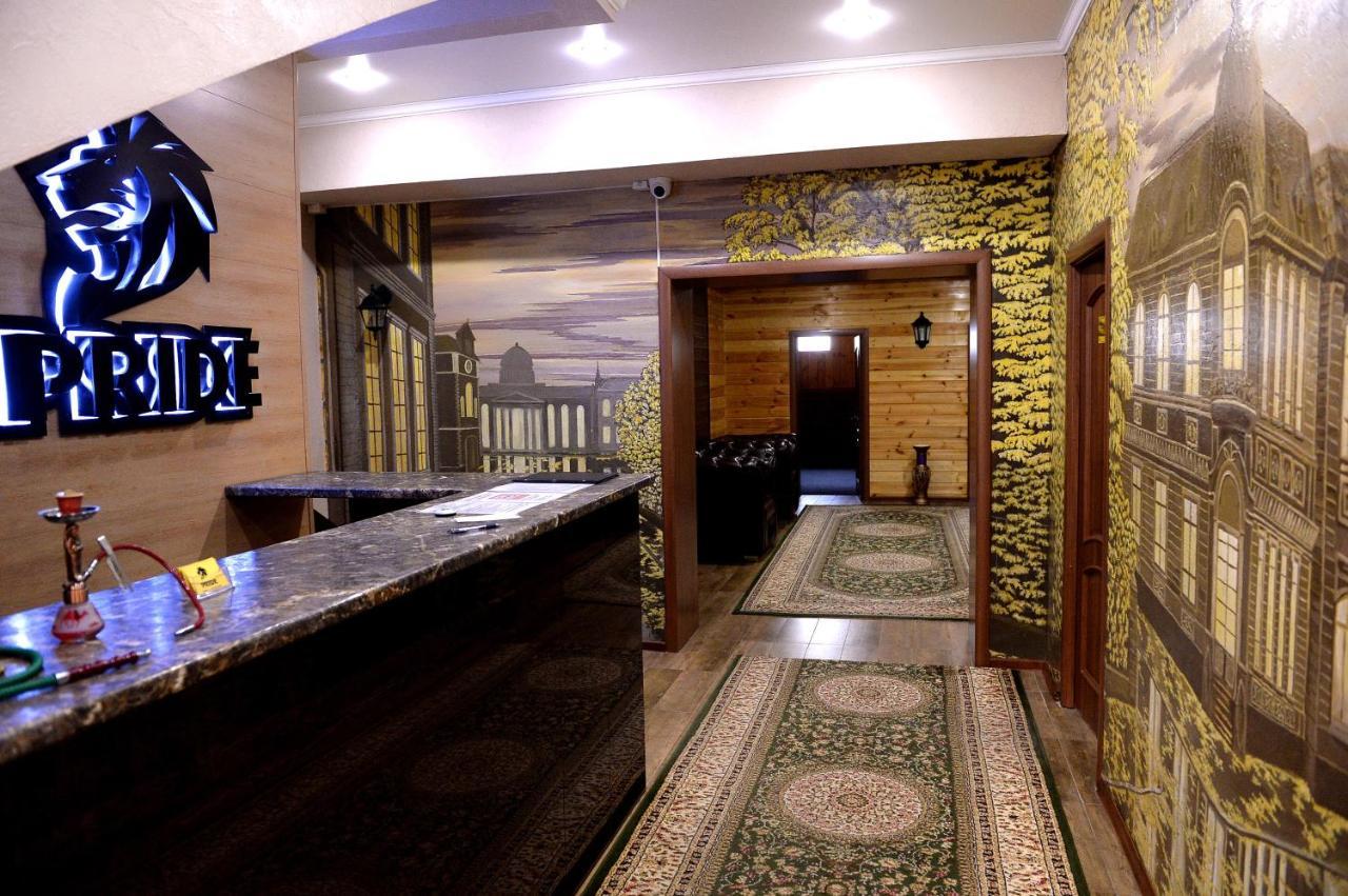טרז Pride Hotel מראה חיצוני תמונה
